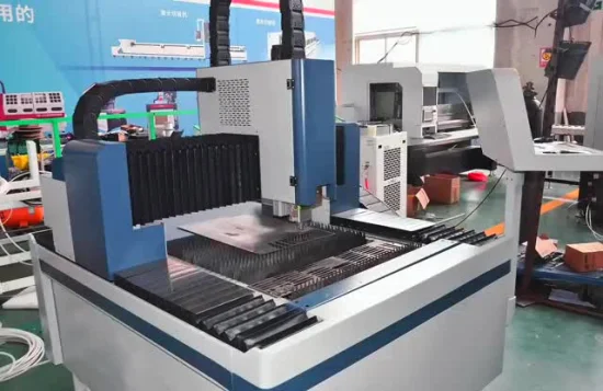 Taglierina/tagliatrice laser a fibra CNC personalizzata ad alta velocità per piastre/lamiere